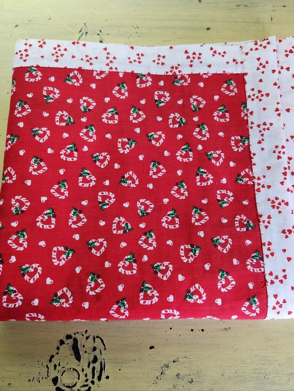 🎄 Cozy Up Your Holidays with this Handmade Christmas Quilt! 🎄
